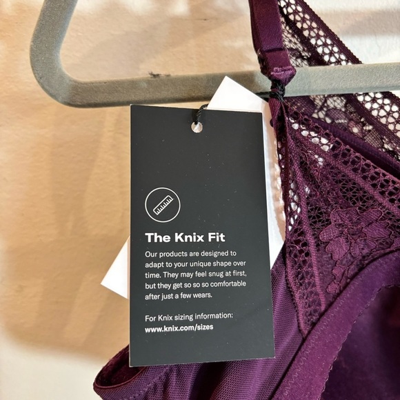 KNIX Sz XL Lace Deep V Padded No Underwire Bralette Bra NEW WITH TAGS. - Picture 6 of 10